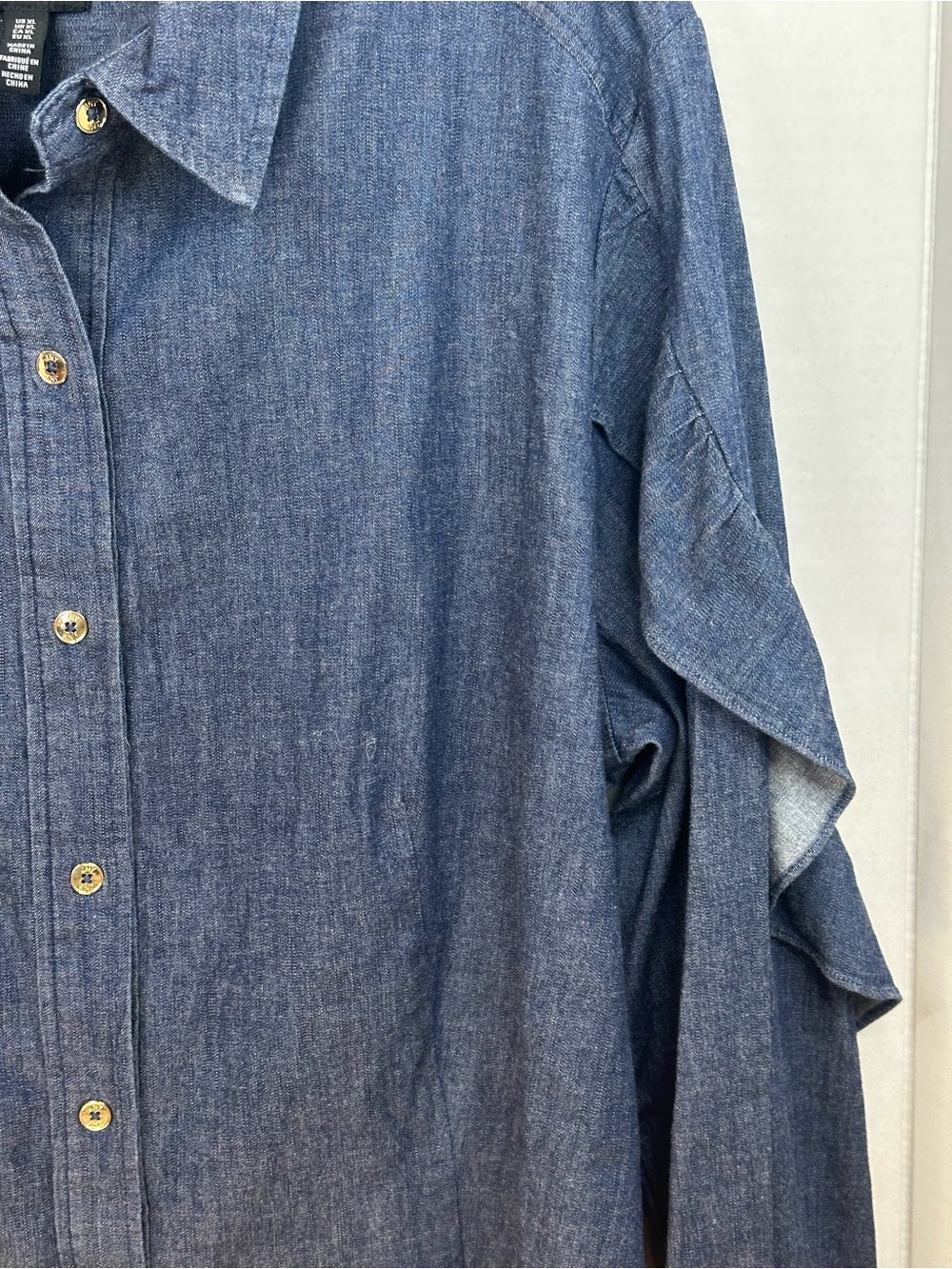 Jones New York Dark Blue Denim Button-Down Shirt, ruffles on sleeve size XL, NWT - Picture 5 of 8